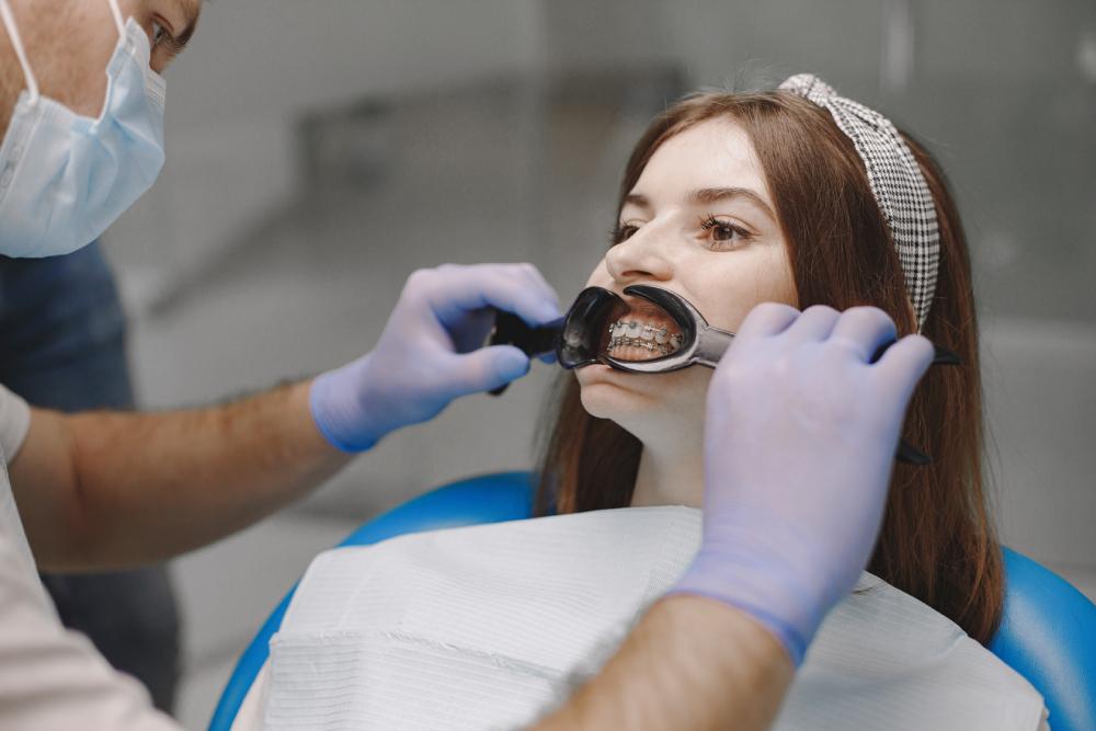 DOR DE DENTE APÓS A MANUTENÇÃO DO APARELHO ORTODÔNTICO É NORMAL?