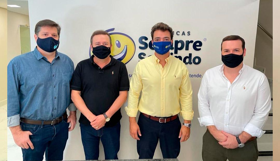 Sempre Sorrindo inaugura clínica em Ribeirão Preto e recebe visitas ilustres